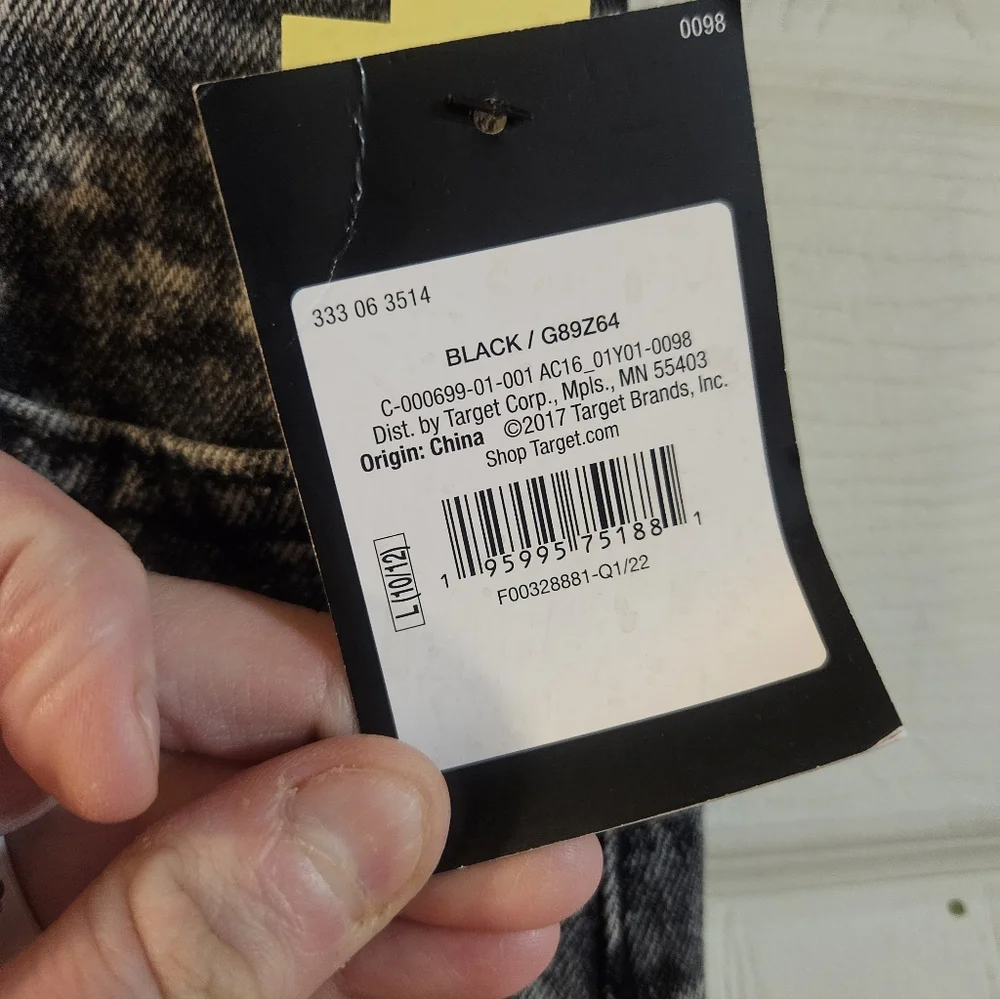 ART CLASS BLACK FLORAL SKIRT: NEW WITH TAGS: SIZE L (10/12)